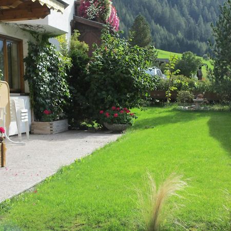 Haus Madeleine Lägenhet Neustift im Stubaital Exteriör bild